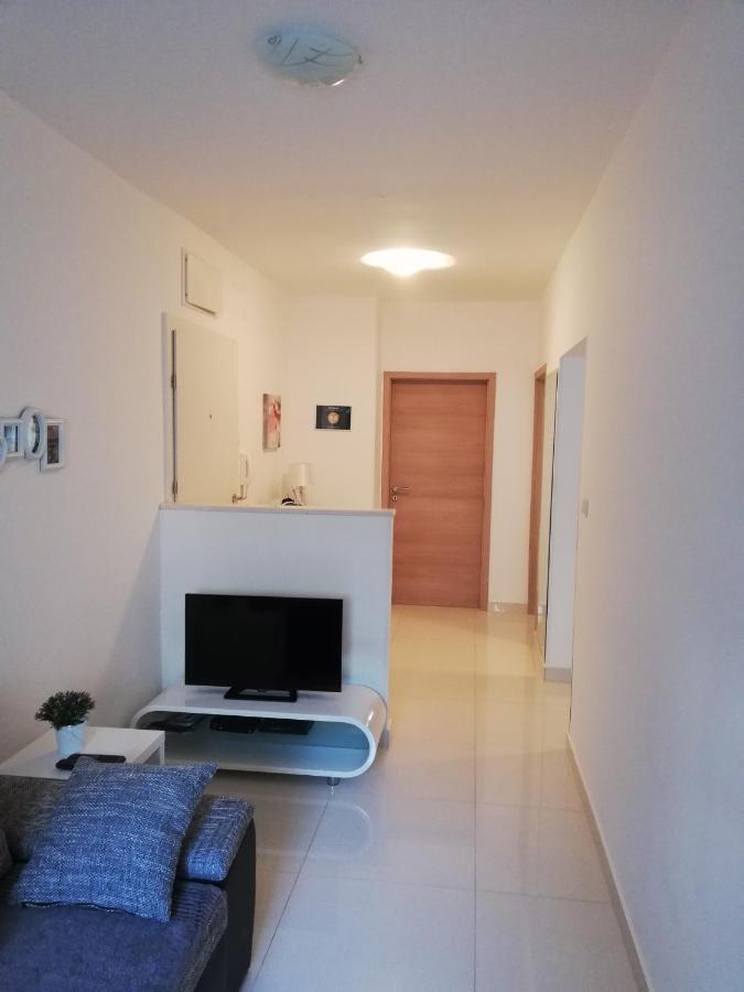 Petra Apartment Zara Esterno foto