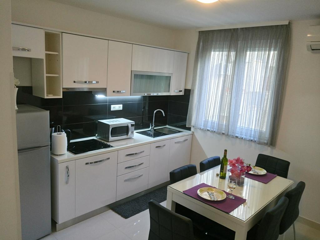 Petra Apartment Zara Esterno foto